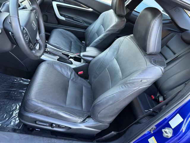 Photo of 2015 Still Night Pearl Honda Accord