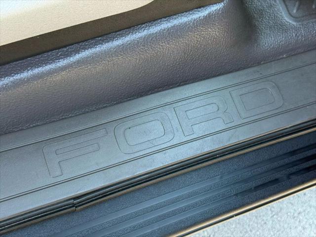 Photo of 2009 Gold Ford F-150