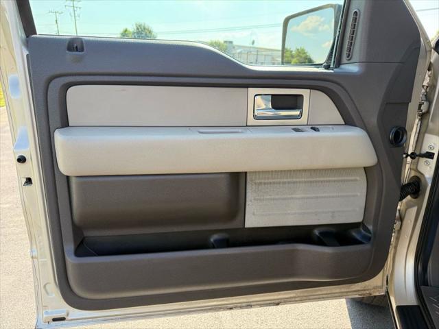 Photo of 2009 Gold Ford F-150