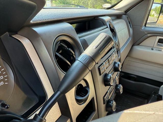 Photo of 2009 Gold Ford F-150