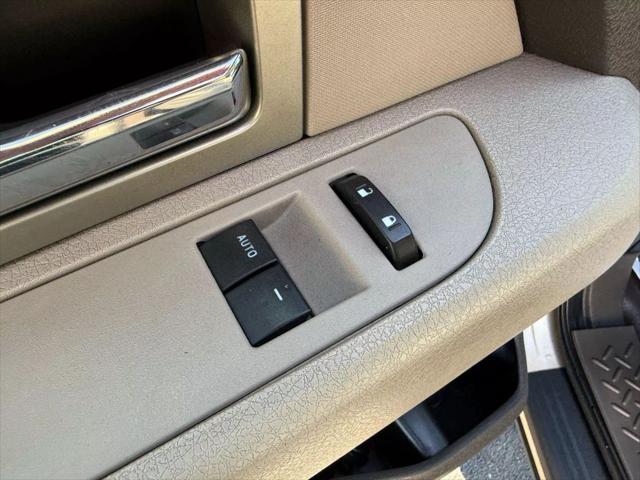 Photo of 2009 Gold Ford F-150