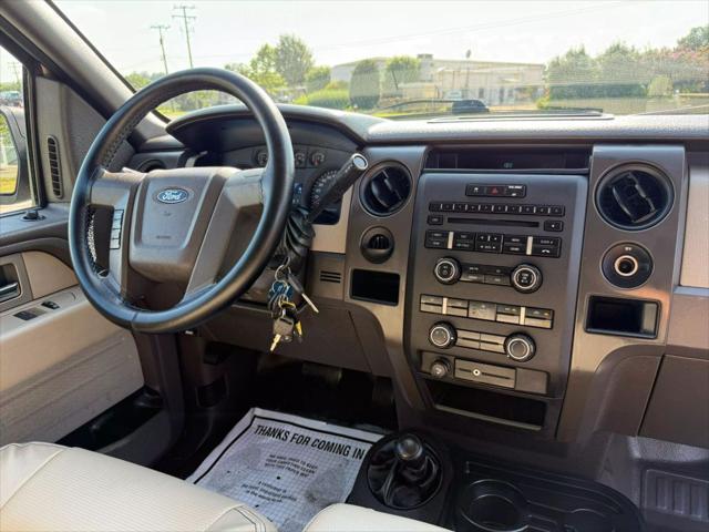 Photo of 2009 Gold Ford F-150