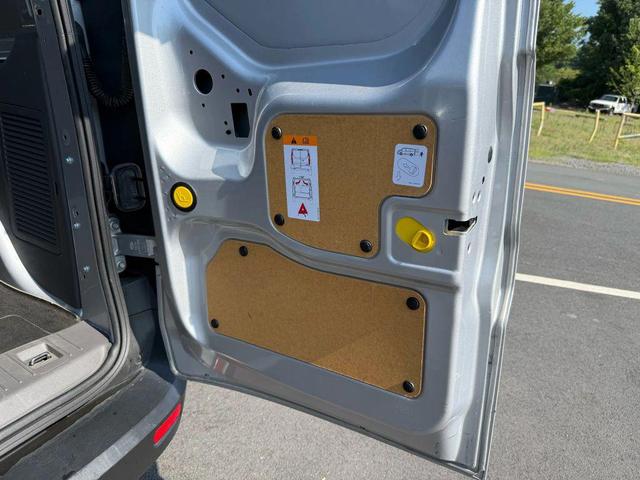 Photo of 2019 Silver Ford Transit Connect