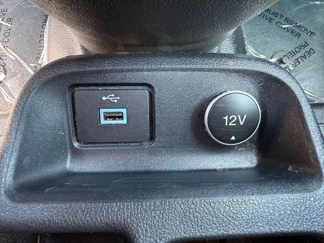 Photo of 2019 Silver Ford Transit Connect
