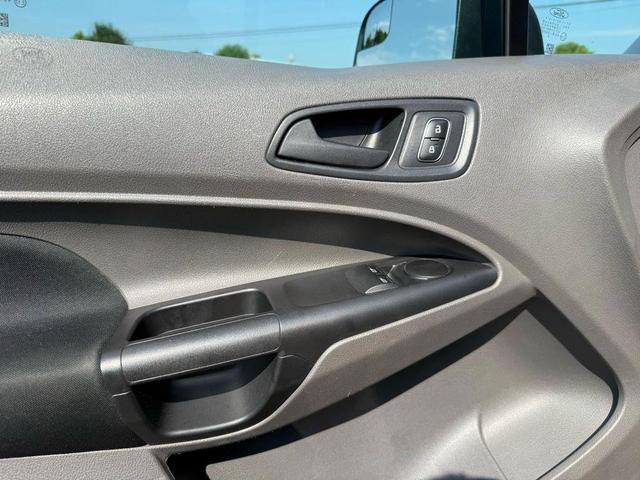 Photo of 2019 Silver Ford Transit Connect