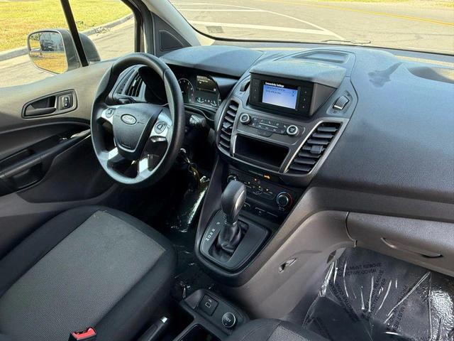 Photo of 2019 Silver Ford Transit Connect