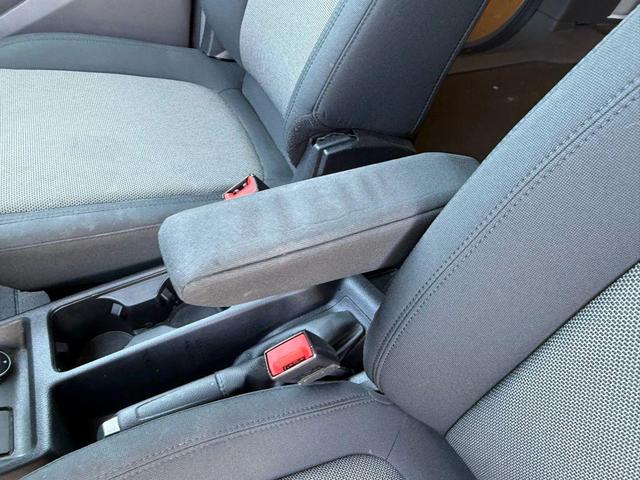 Photo of 2019 Silver Ford Transit Connect