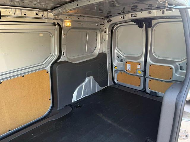 Photo of 2019 Silver Ford Transit Connect