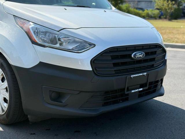 Photo of 2019 Silver Ford Transit Connect