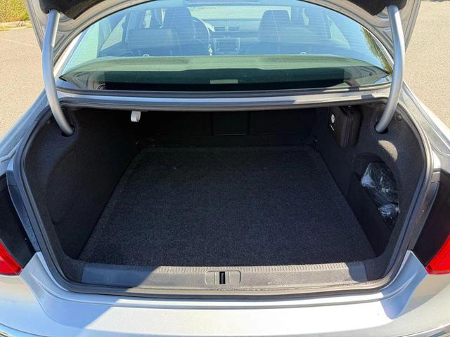 Photo of 2012 Reflex Silver Metallic Volkswagen CC