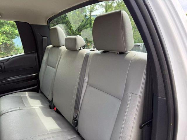 Photo of 2014 Super White Toyota Tundra