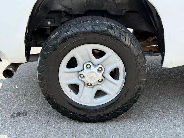 Photo of 2014 Super White Toyota Tundra