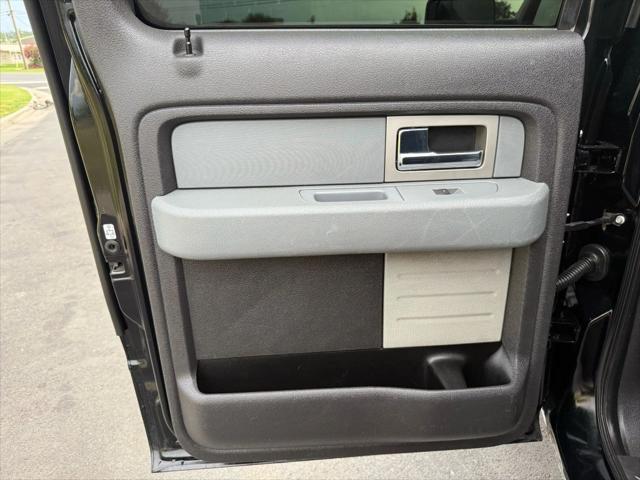 Photo of 2011 Black Ford F-150
