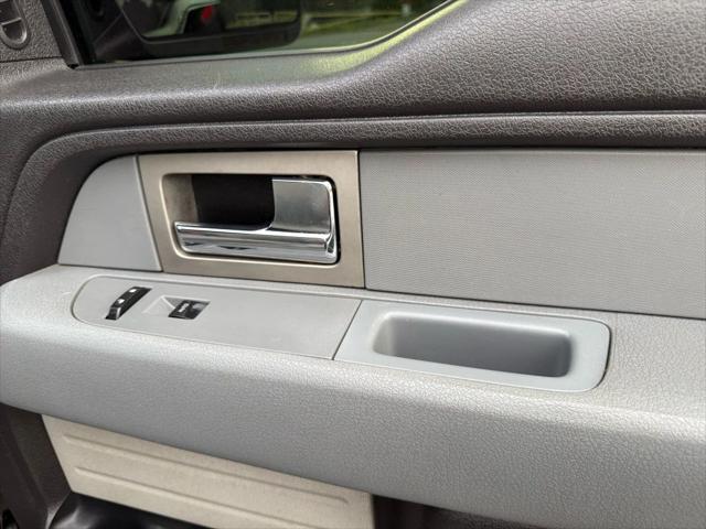 Photo of 2011 Black Ford F-150
