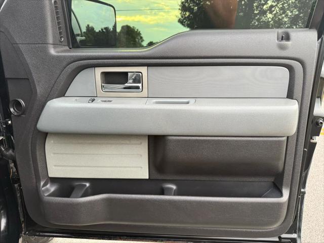 Photo of 2011 Black Ford F-150