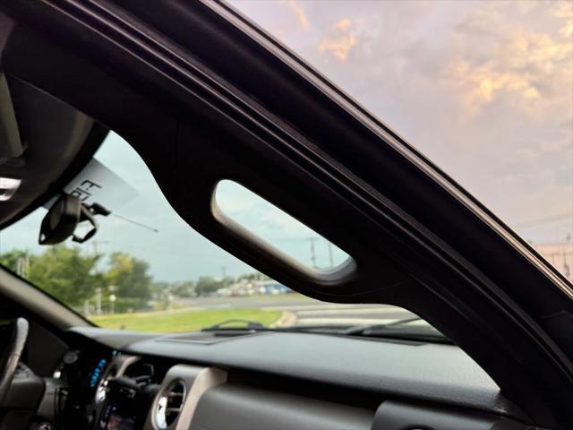 Photo of 2011 Black Ford F-150