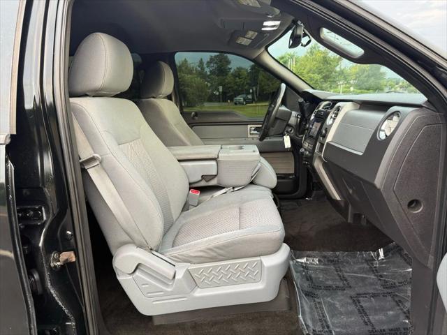 Photo of 2011 Black Ford F-150