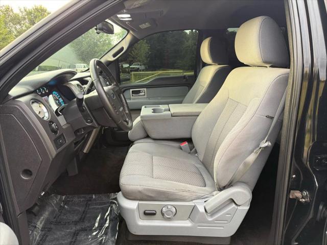 Photo of 2011 Black Ford F-150