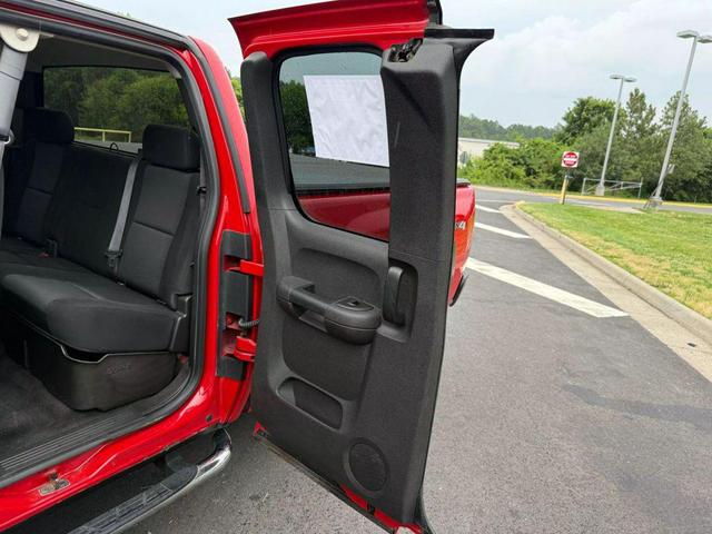 Photo of 2013 Red Chevrolet Silverado 1500