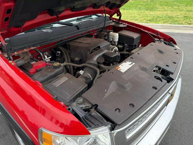 Photo of 2013 Red Chevrolet Silverado 1500