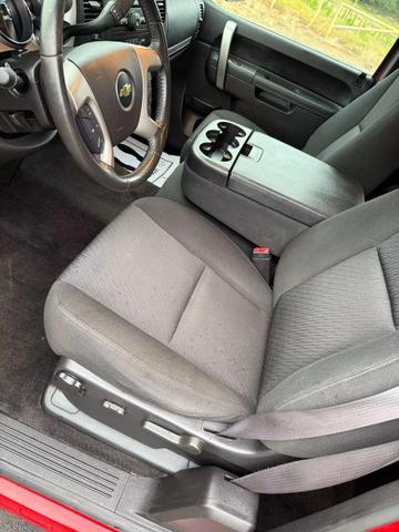 Photo of 2013 Red Chevrolet Silverado 1500