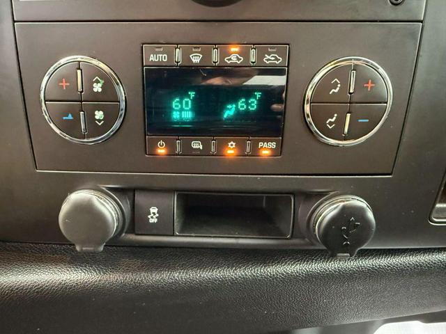 Photo of 2013 Red Chevrolet Silverado 1500