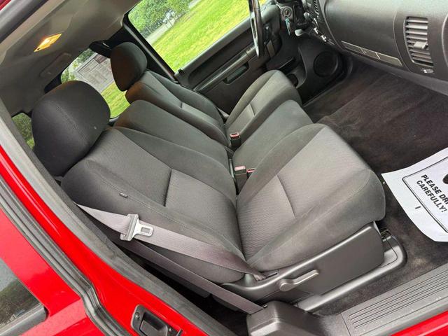 Photo of 2013 Red Chevrolet Silverado 1500