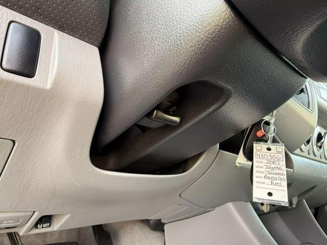 Photo of 2007 Red Toyota Tacoma