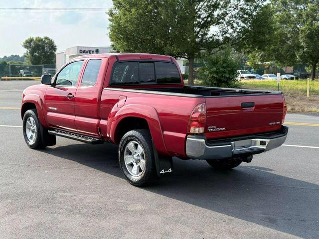 Photo of 2007 Red Toyota Tacoma