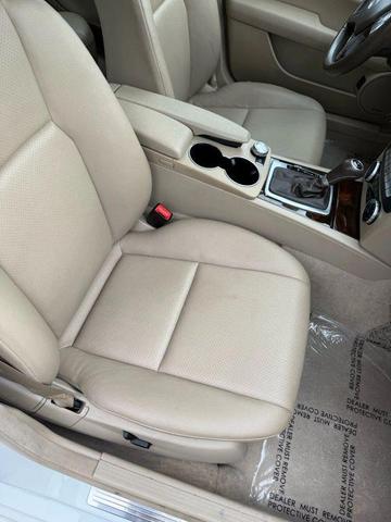 Photo of 2014 White Mercedes-Benz C-Class