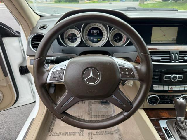 Photo of 2014 White Mercedes-Benz C-Class