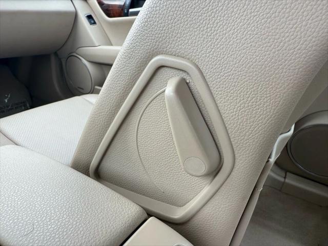 Photo of 2014 White Mercedes-Benz C-Class