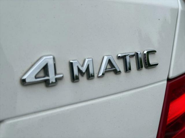 Photo of 2014 White Mercedes-Benz C-Class