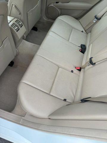 Photo of 2014 White Mercedes-Benz C-Class