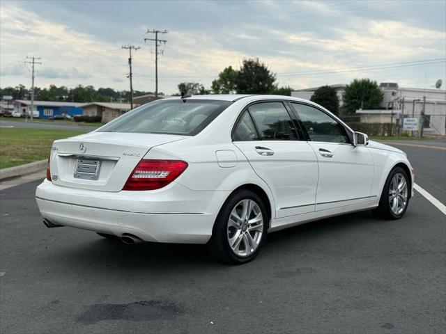Photo of 2014 White Mercedes-Benz C-Class
