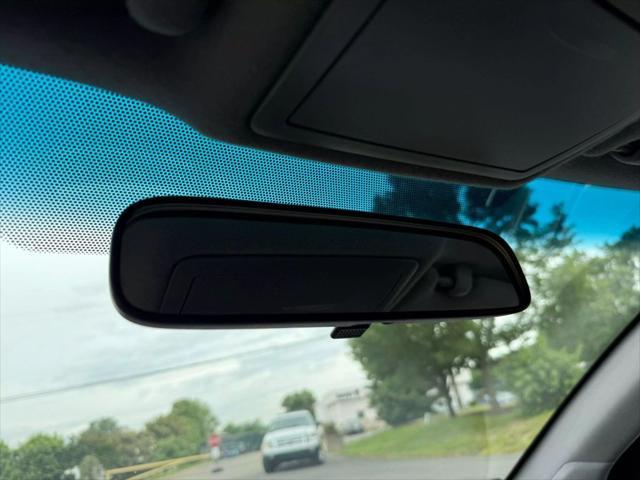 Photo of 2006 Black Toyota Avalon