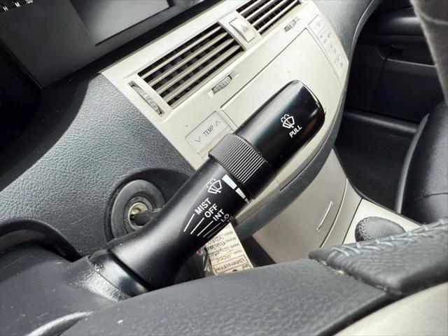 Photo of 2006 Black Toyota Avalon