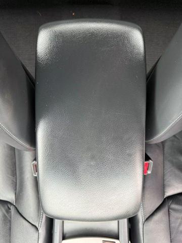 Photo of 2006 Black Toyota Avalon