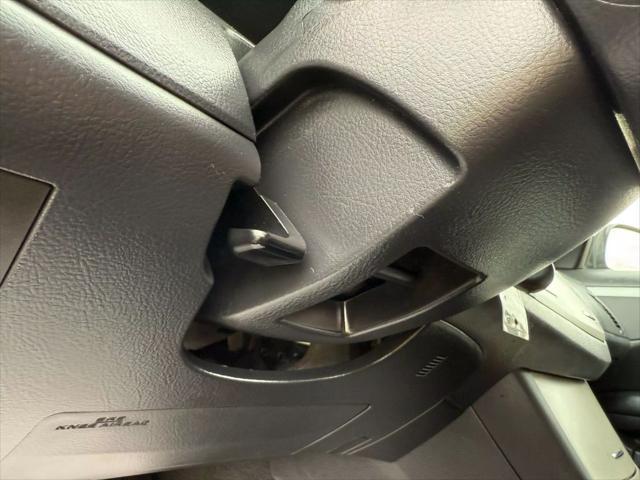 Photo of 2006 Black Toyota Avalon
