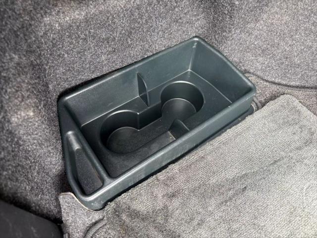 Photo of 2006 Black Toyota Avalon