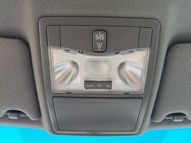 Photo of 2006 Black Toyota Avalon