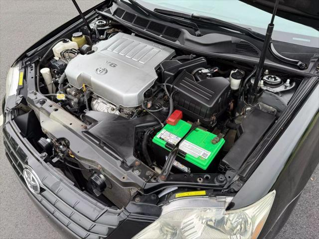 Photo of 2006 Black Toyota Avalon
