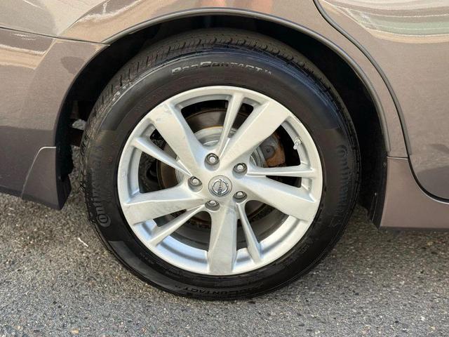 Photo of 2013 Java Metallic Nissan Altima