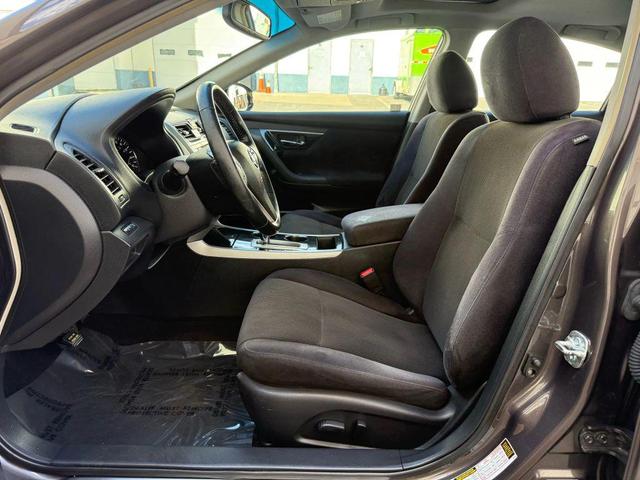 Photo of 2013 Java Metallic Nissan Altima