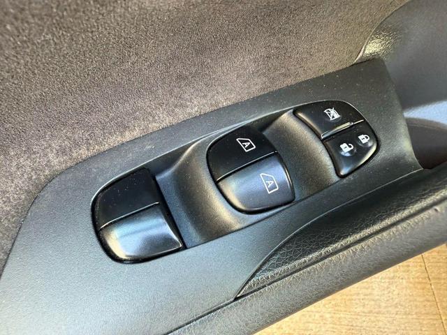 Photo of 2013 Java Metallic Nissan Altima