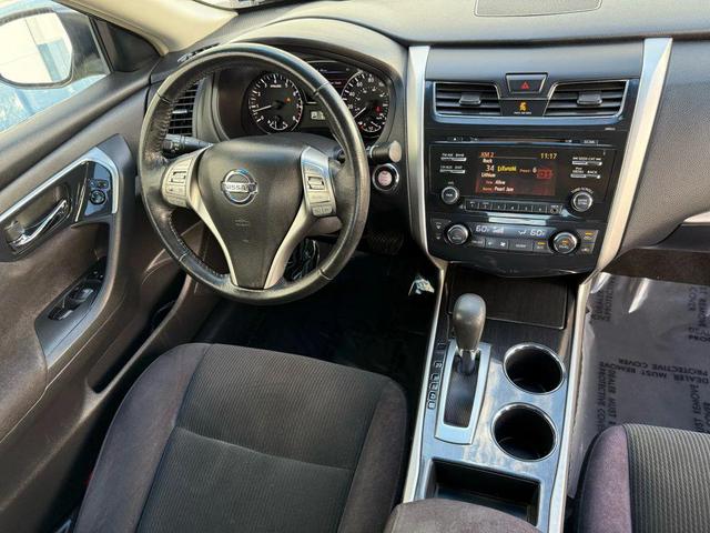 Photo of 2013 Java Metallic Nissan Altima