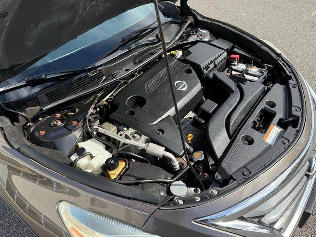 Photo of 2013 Java Metallic Nissan Altima