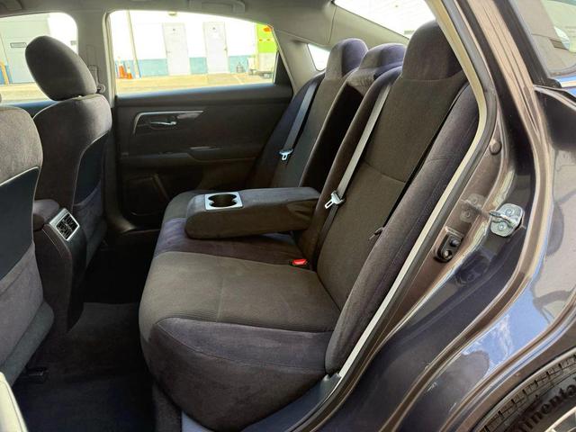 Photo of 2013 Java Metallic Nissan Altima