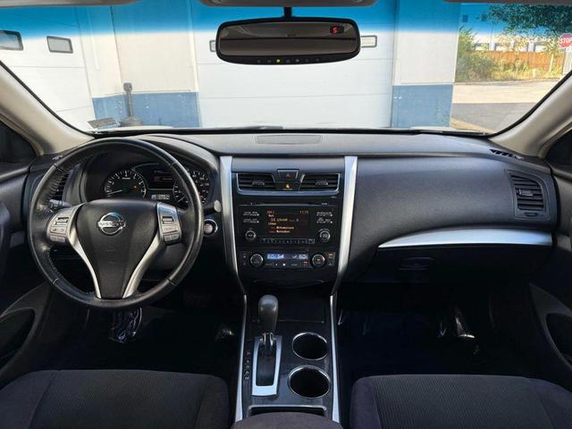 Photo of 2013 Java Metallic Nissan Altima