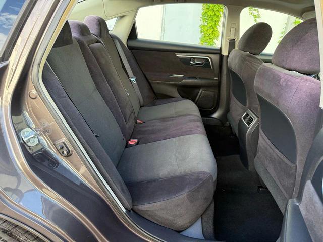 Photo of 2013 Java Metallic Nissan Altima